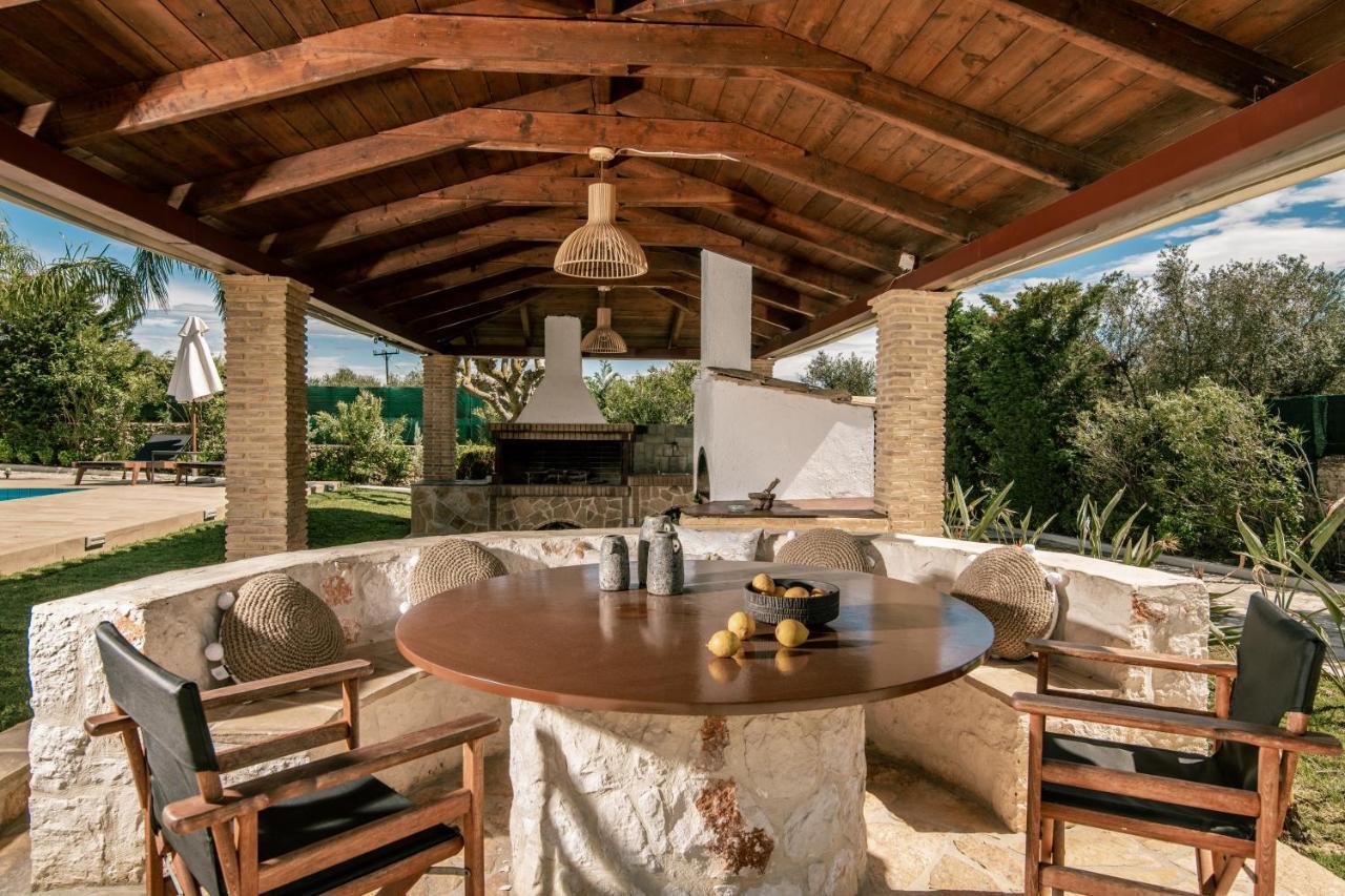 Amalthia Villa Mouzákion Extérieur photo